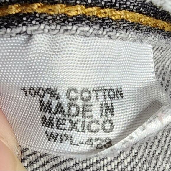 Levi's Men Jeans, Original 501 Button-Fly Made In Mexico Straight Leg Jeans, 34 - Picture 3 of 12